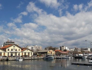 Τουρισμός: Οι πλούσιοι Τούρκοι επισκέπτονται για διακοπές την Αλεξανδρούπολη